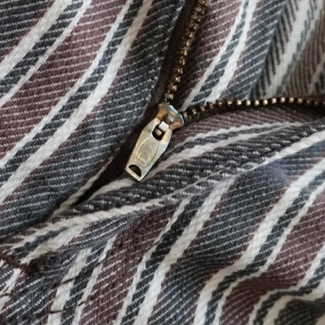 ジップ